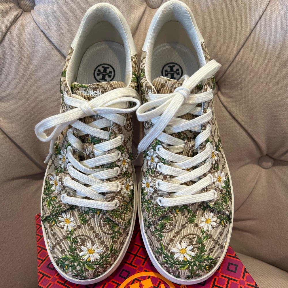 Tory Burch Howell T-Monogram Embroidered Sneakers